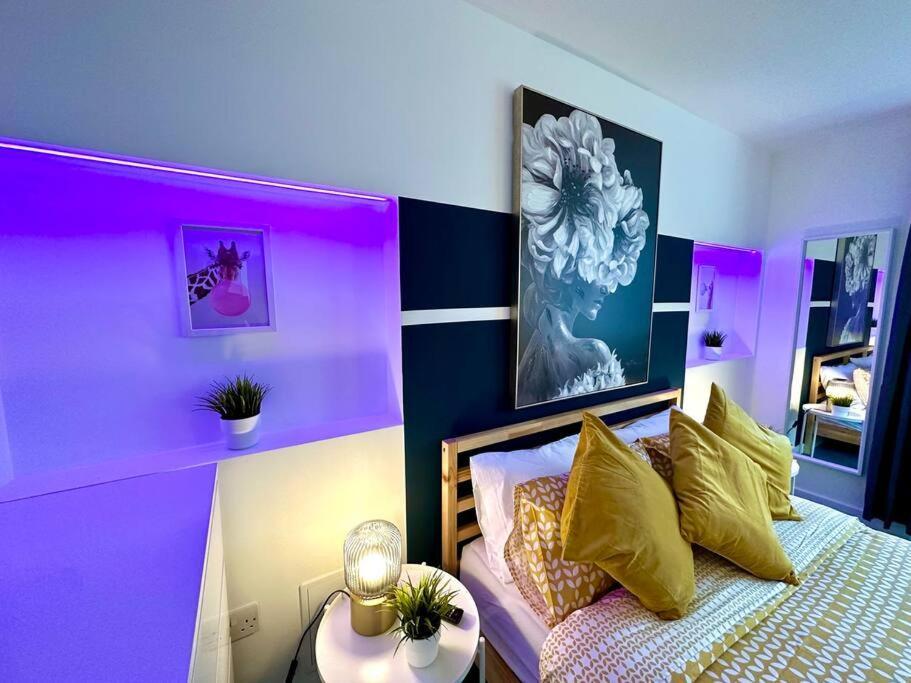 Spacious Bournemouth Group Haven: 8-Bedroom Comfort Near Town & Beach Exterior photo
