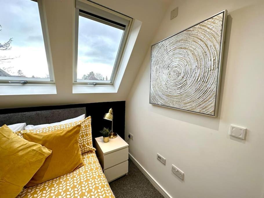 Spacious Bournemouth Group Haven: 8-Bedroom Comfort Near Town & Beach Exterior photo